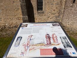 Holiday Home in Montaigu La Brisette With Garden