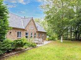8 Person Holiday Home in Thyholm