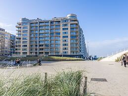 Bright Apartment on the 5th Floor