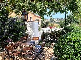 in the Finca Caroline