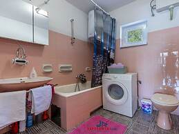 Grace Comfortable Holiday Residence