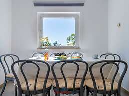 Grace Comfortable Holiday Residence