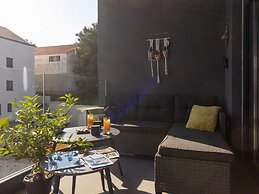 Apartment Good Vibes