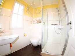 Surfer Modern Retreat