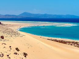 Belvilla by OYO Uptown III