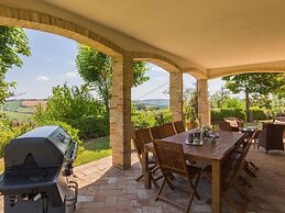 Belvilla by OYO Villa Azzurra