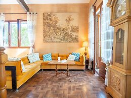 Tranquil Villa, Nature's Embrace