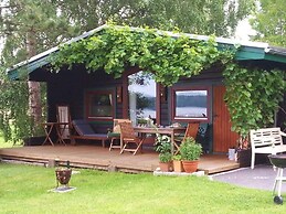 Anne's Holiday Home by the Lake