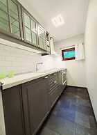 Anne's Holiday Home by the Lake