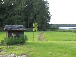 Anne's Holiday Home by the Lake