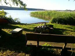 Anne's Holiday Home by the Lake