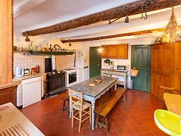 Cozy Holiday Home With Private Pool