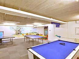 6 Person Holiday Home on a Holiday Park in Hejls
