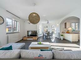 Filleona Comfortable Holiday Residence