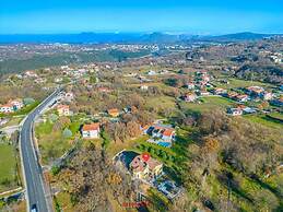 Filleona Comfortable Holiday Residence