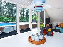 6 Person Holiday Home in Hemmet-by Traum