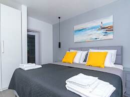 Lotta Comfortable Holiday Residence