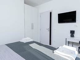 Lotta Comfortable Holiday Residence