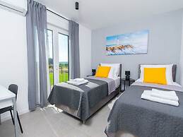 Lotta Comfortable Holiday Residence