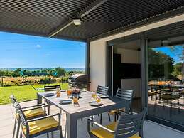 Lotta Comfortable Holiday Residence