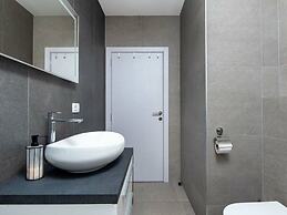 Lotta Comfortable Holiday Residence