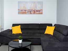 Lotta Comfortable Holiday Residence