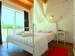 Patricia Comfortable Holiday Residence