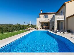 Patricia Comfortable Holiday Residence