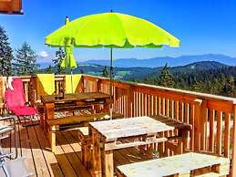 Luxury Chalet Near the Klippitztorl ski Area