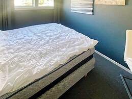 6 Person Holiday Home in Dalsoyra-by Traum