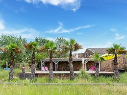 Cozy Holiday Home in Occitanie