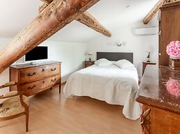 Cozy Holiday Home in Occitanie