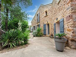 Cozy Holiday Home in Occitanie