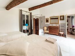 Cozy Holiday Home in Occitanie
