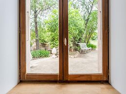 Cozy Holiday Home in Occitanie