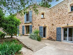 Cozy Holiday Home in Occitanie