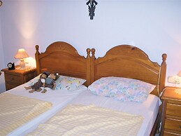 Belvilla by OYO Villa Josefina