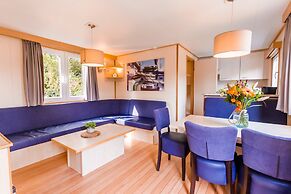 Chalet by Leukermeer Waterside