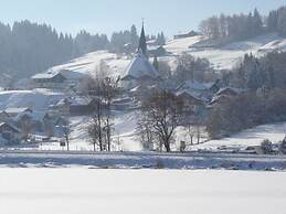 Bader Modern Retreat