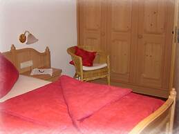 Bader Modern Retreat