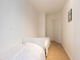 Apartment With Magnificent Sea-view