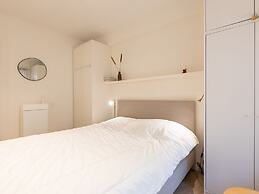 Apartment With Magnificent Sea-view