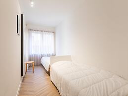 Apartment With Magnificent Sea-view