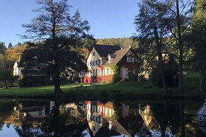 Countryside Apartment Near the Lake
