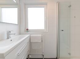 Beautiful Chalet on the Water, in a Holiday Park