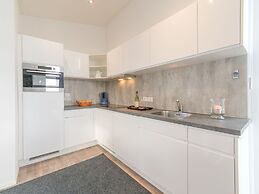 Beautiful Chalet on the Water, in a Holiday Park