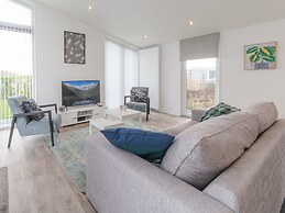 Beautiful Chalet on the Water, in a Holiday Park