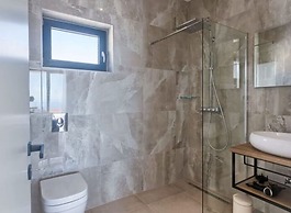 Villa Ateneum Comfortable Holiday Residence