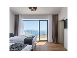 Villa Ateneum Comfortable Holiday Residence