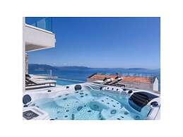 Villa Ateneum Comfortable Holiday Residence